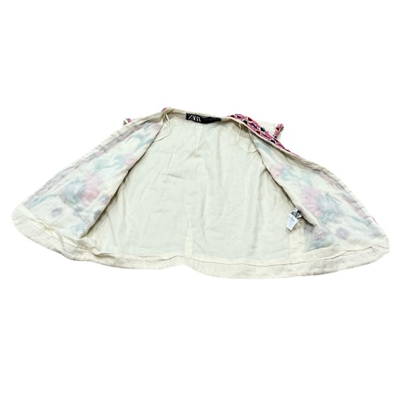 Zara Cream Vest with Colorful Floral Embroidery - Picture 5 of 8